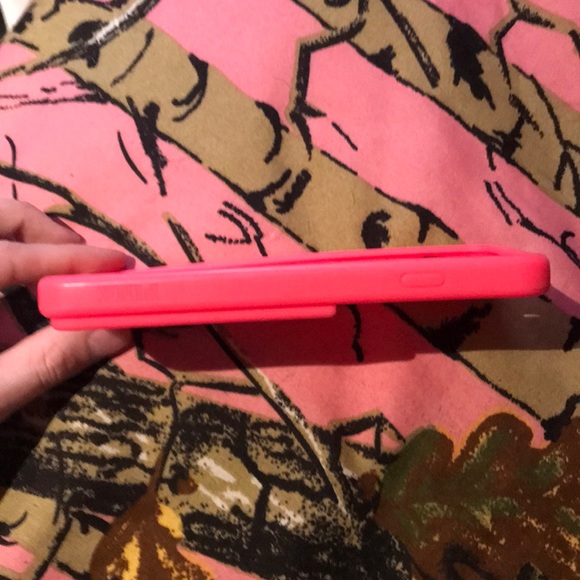 Phone case - Picture 3 of 6